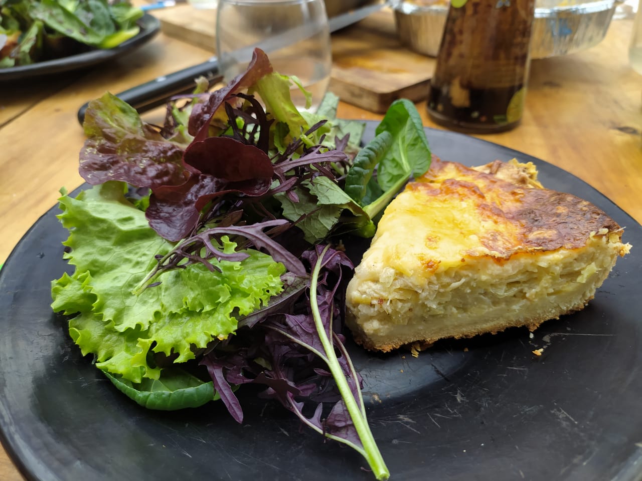 QUICHE PUERRO - CEBOLLA - 4 a 6 personas - Receta francesa de la finca